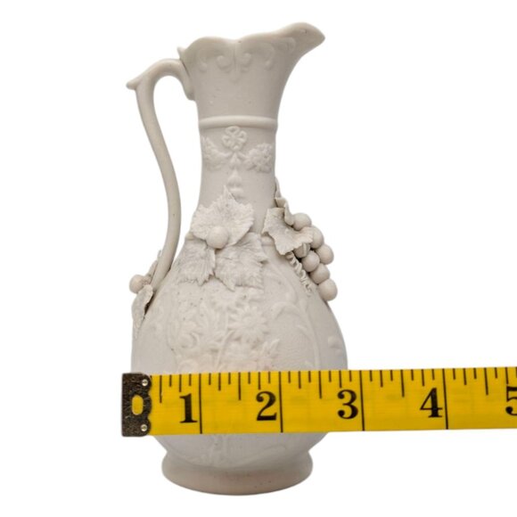 Vtg Embossed Relief Ewer Jug Cream Grape Vine Molded Parian Ware Porcelain 7" - Picture 6 of 10